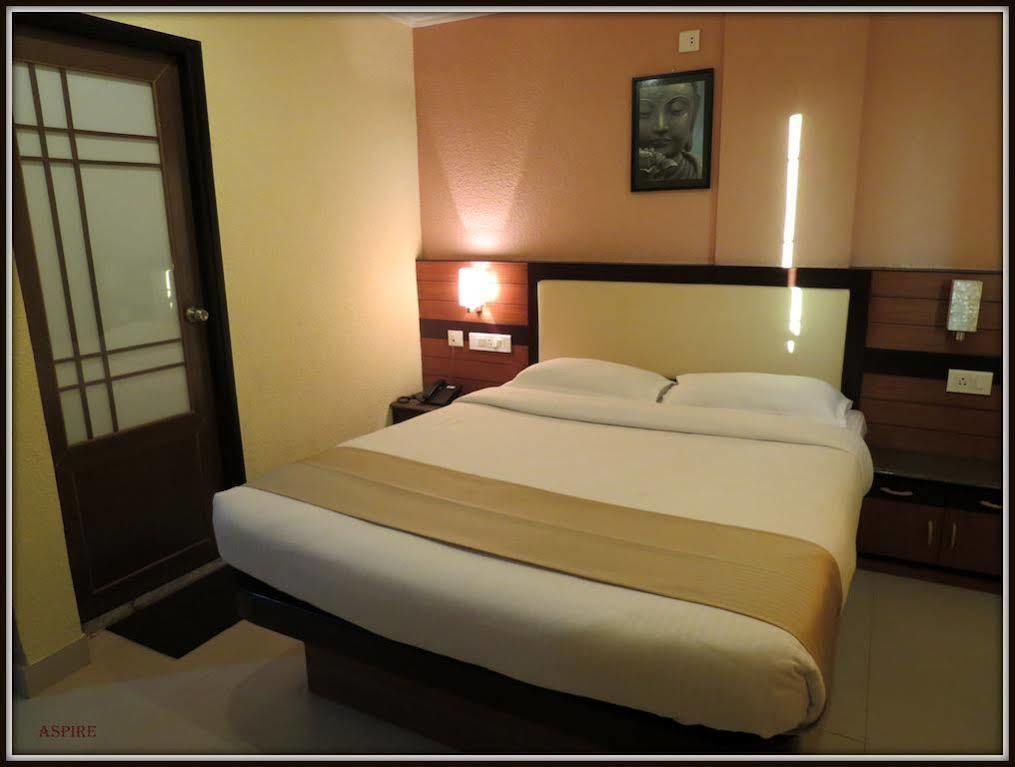 Moments Hotel Calcutta Eksteriør billede